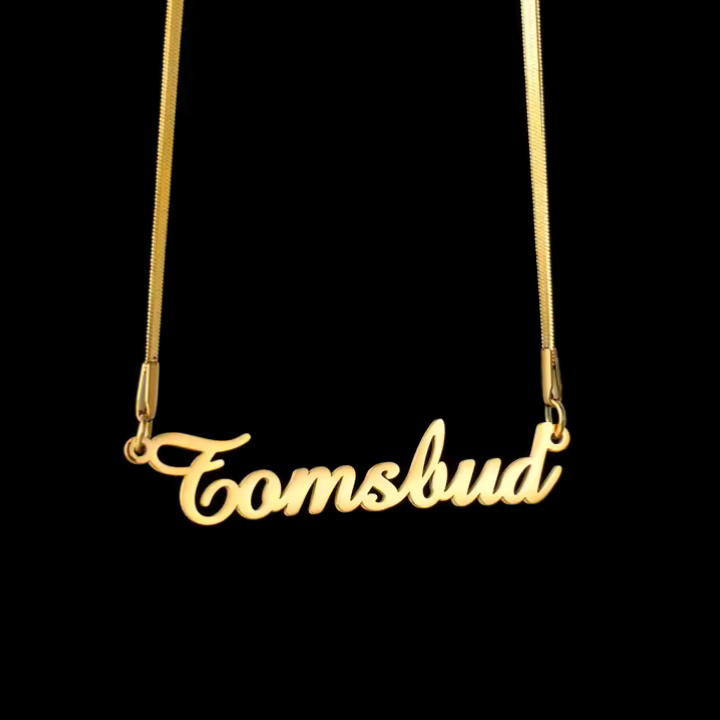 Custom Classic Name Necklace - Velvet Vault Exclusive